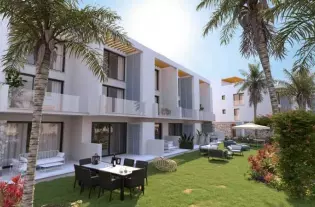 Комплекс с различными апартаментами в 150 метрах от моря, в районе Татлысу (015272)