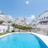 Продажа - Апартамент - Estepona, Испания