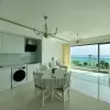 Трехкомнатная квартира на первой береговой линии с панорамным видом на море