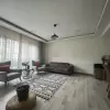 Недорогая двухуровневая квартира в Кагытхане с тремя спальнями