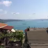 Стамбульская семейная вилла на продажу с видом на море в Сарыере