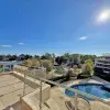 Большая квартира с 1 спальней и видом на бассейн в Питер Хаус, Солнечный Берег