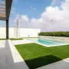 INDEPENDENT HOUSE NEAR THE BEACH IN TORREVIEJA